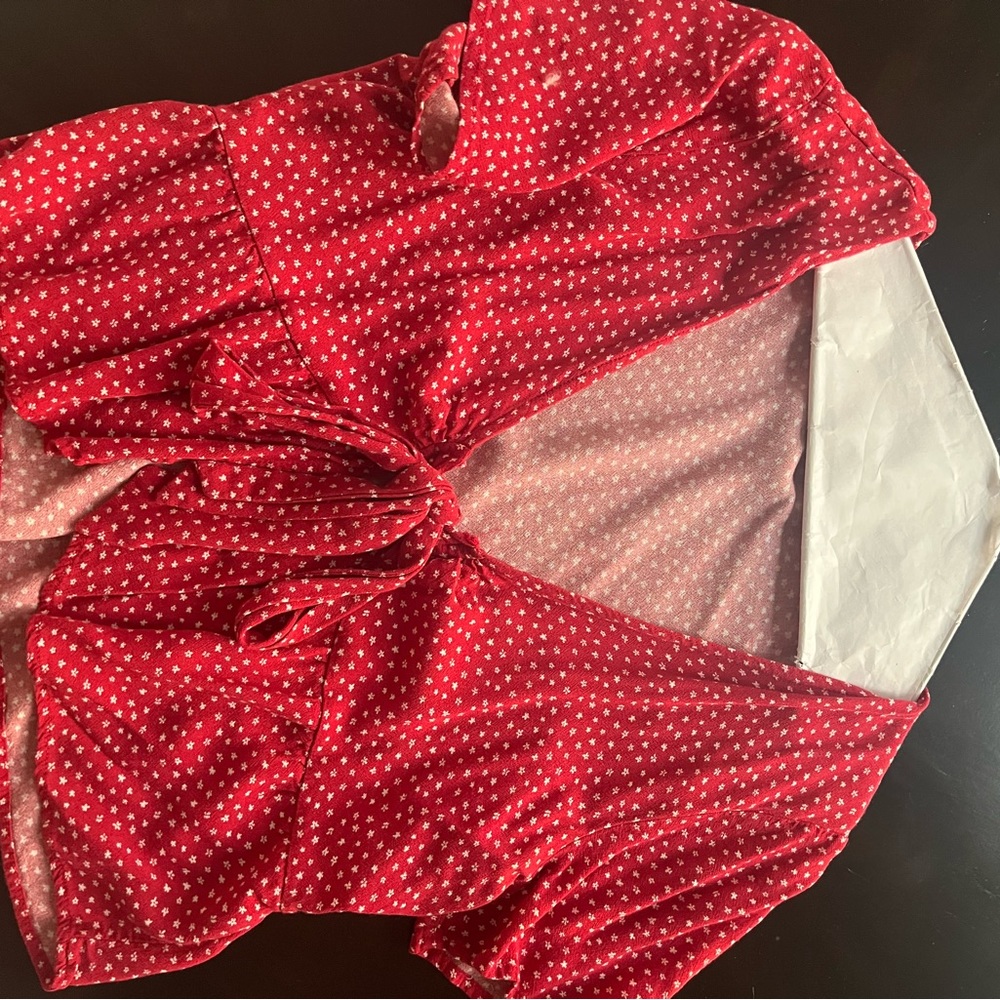 Red polka dot cropped shirt size small